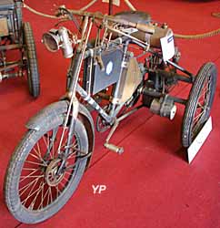 Clément Tricycle à moteur De Dion