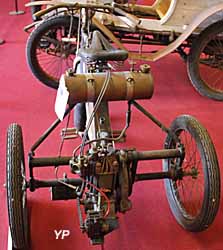 Clément Tricycle à moteur De Dion