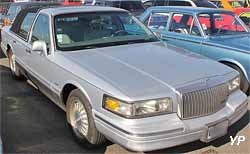 Lincoln Town Car (II)