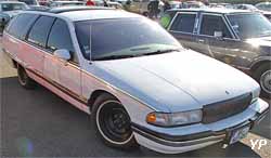 Oldsmobile Custom Cruiser (III)