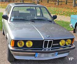 BMW 323i (E21)