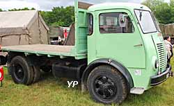 Berliet GLB 5R plateau bois