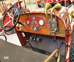 Delahaye type 87 Autopompe premiers secours