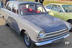 Ford Cortina 1200 Deluxe