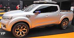 Renault Alaskan Concept dCi 190