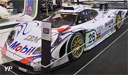 Porsche 911 GT1