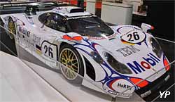 Porsche 911 GT1