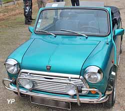 Rover Mini Seaway cabriolet Arc de Triomphe