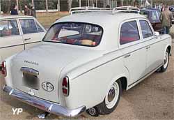 Peugeot 403 B7 Confort