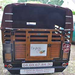 Peugeot 302 camionnette bâchée
