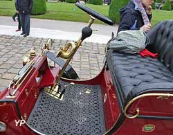 Ford type A tonneau