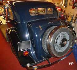 Delage D8-85 limousine usine