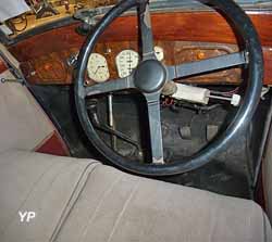 Delage D8-85 limousine usine