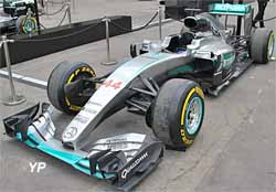 Mercedes F1 W07 Hybrid