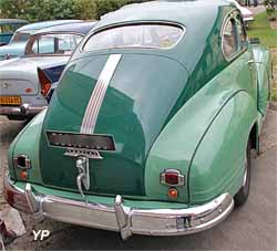 Pontiac Streamliner 8 Sedan Coupé