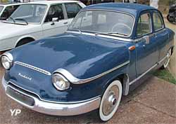 Panhard PL17