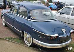 Panhard PL17 Grand Standing coupleur Jaeger