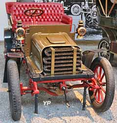 Decauville 10 HP tonneau