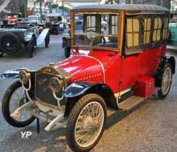 De Dion Bouton type DH limousine