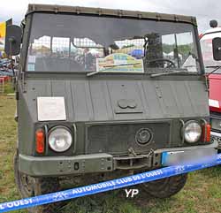 Steyr-Puch Pinzgauer 710 M bâché