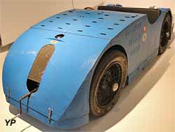 Bugatti type 32