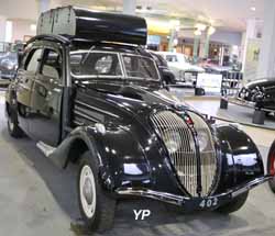 Peugeot 402B Gazogène