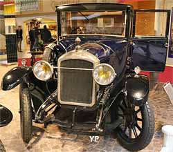 Peugeot 153 BRA Limousine Chapron