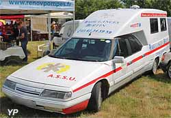 Citroën XM ambulance 4 portes, 6 roues, Tissier