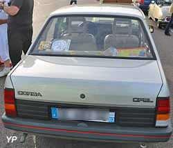 Opel Corsa A 4 portes Viva