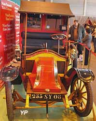 Renault type AG1 - taxi de la Marne