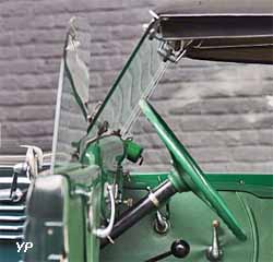 Chenard & Walcker Aigle 22 cabriolet Vutotal