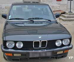 BMW 528i (E28)