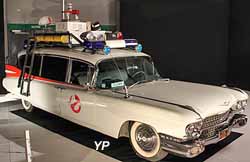 Cadillac 1959 Ambulance Miller-Meteor Ecto-1 SOS Fantômes