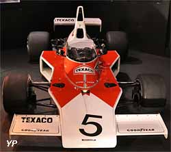 McLaren M23