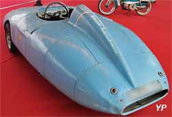Velam Isetta records