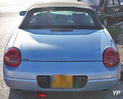 Ford Thunderbird 2002