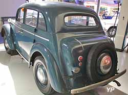 Moskvitch 400