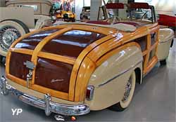 Ford 1946 Super Deluxe Sportsman Convertible Woody