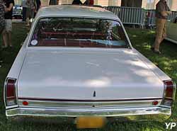 Plymouth Valiant Signet 1967 Sedan