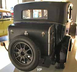 Imperia 8 HP SS berline 4 portes