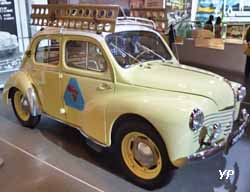 Renault 4 CV - rallye Méditerranée Le Cap 1950