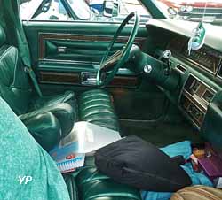 Lincoln Continental Town Car 1975