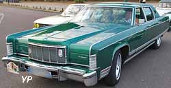 Lincoln Continental Town Car 1975