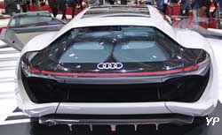 Audi PB18 e-tron concept