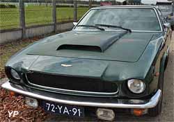 Aston Martin V8