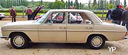 Mercedes 220 D (W115)