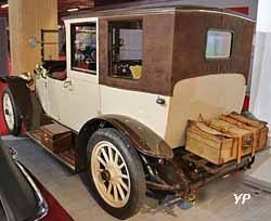 Panhard & Levassor X31 coupé chauffeur Rigier