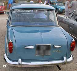 Fiat 1100 103