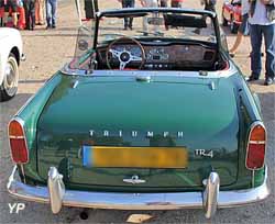 Triumph TR4