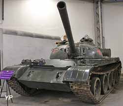 Char soviétique T54